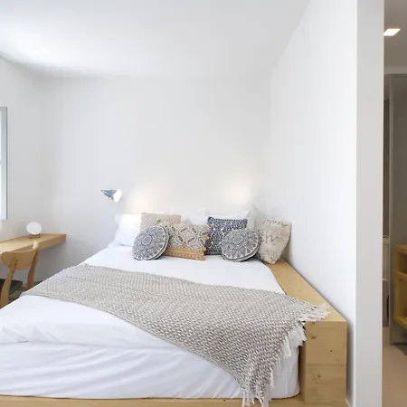 Dreambox Mykonos 3*