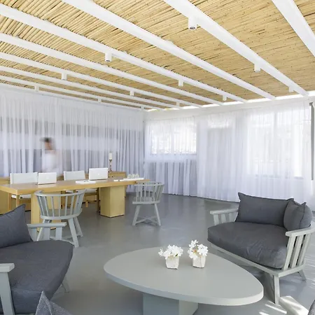 Dreambox Mykonos 3*